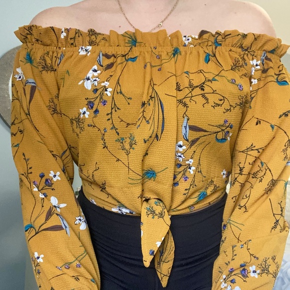 Zaful Yellow Off the Shoulder Top - Picture 3 of 4